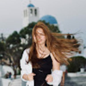 Meet your Posher, Gabriela